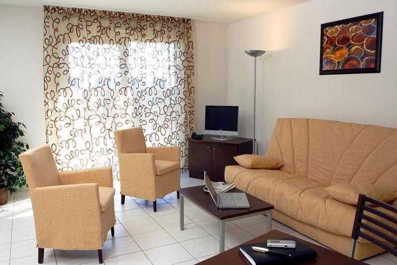 Garden & City Clermont-Ferrand - Gerzat Εξωτερικό φωτογραφία